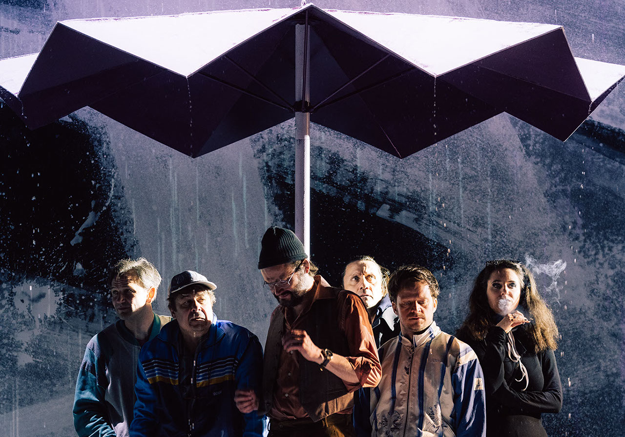 Am Ende Licht, Simon Stephens, Stuttgart, Regie Elmar Goerden, Bühne Merlo/Stengl, Kostüm Kirchleitner, Sylvana Krappatsch, Foto Katrin Ribbe