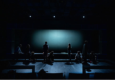 Am Ende Licht, S. Stephens, Regie E. Goerden, Merlo/Stengl, Rodewald, Dörr, Meguid, Röhrle, Hauter, Mühlenweg, Massafra, Krappatsch, Foto Ribbe