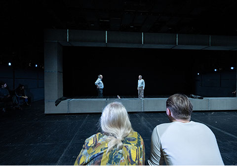 Am Ende Licht, S. Stephens, Regie E. Goerden, Merlo/Stengl, Rodewald, Dörr, Meguid, Röhrle, Hauter, Mühlenweg, Massafra, Krappatsch, Foto Ribbe